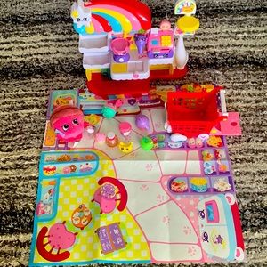 Kindi kid grocery store play set, like new